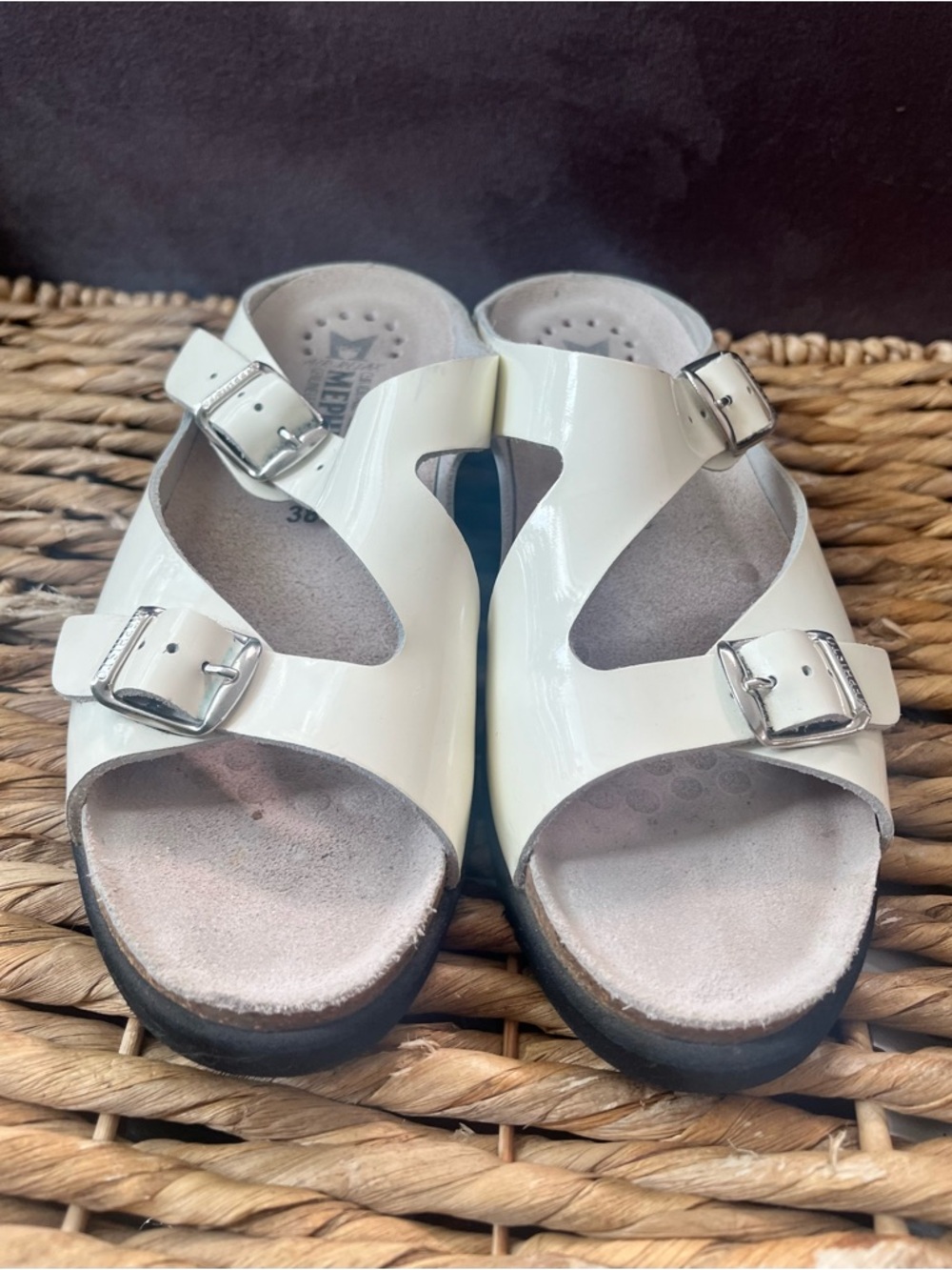 sandals (38) contoured footbed